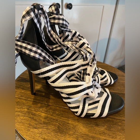 Gianni Bini Black Abrianna Gingham Lace Up Sandals 3.93” heels Size 8 NEW - Picture 9 of 9